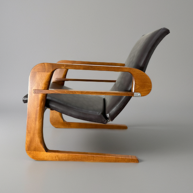 KEM Weber Airline Chair Reproduction